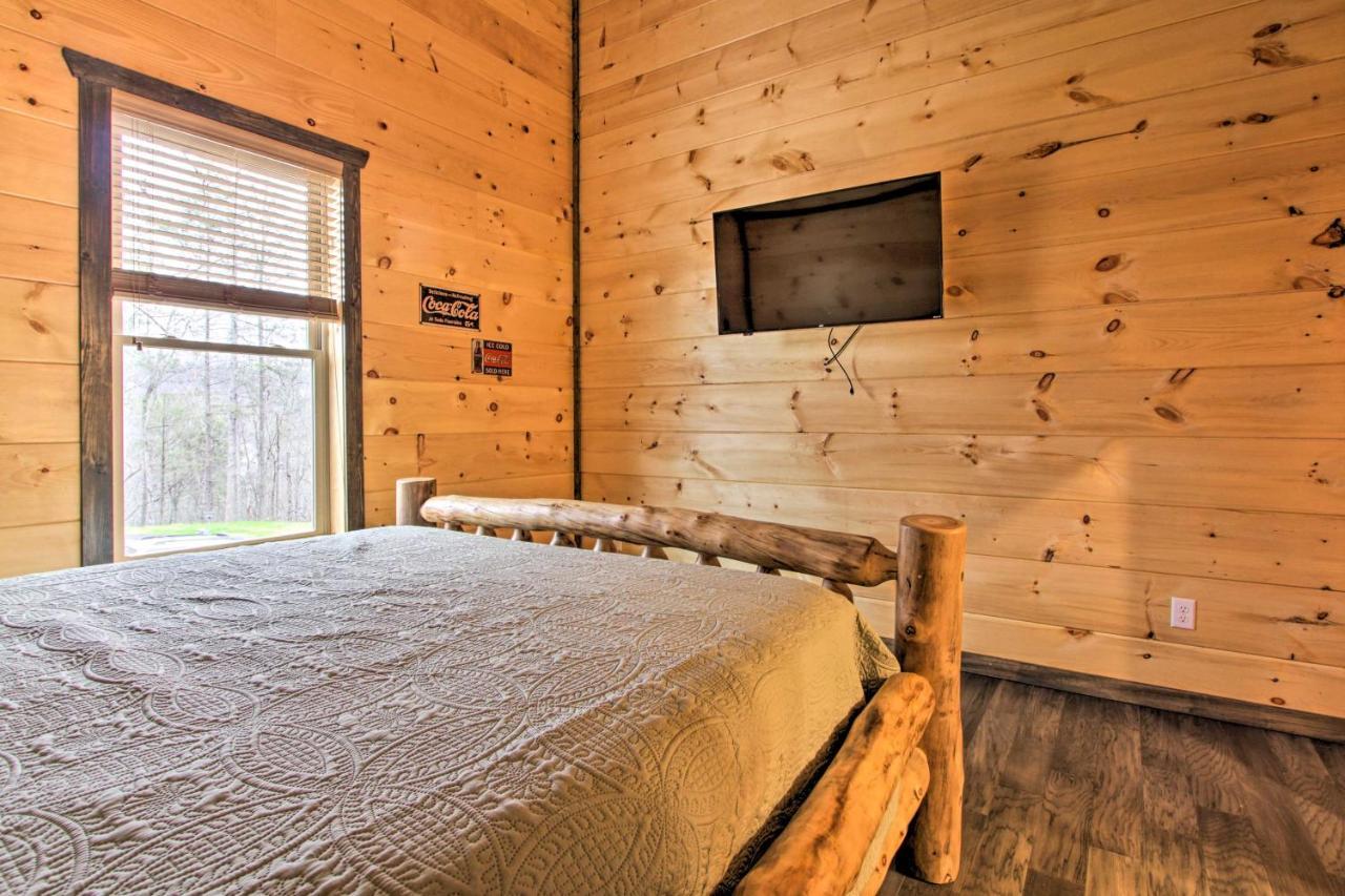 Luxe Cabin With Home Theater Less Than 2 Miles To 蓋特林堡 外观 照片
